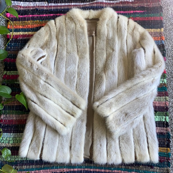 Robinson’s California Vintage Cream and Brown Fur Coat - Picture 2 of 9